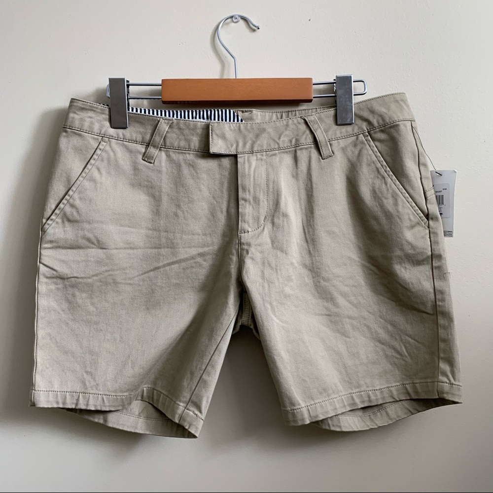 NWT Volcom Khaki Shorts